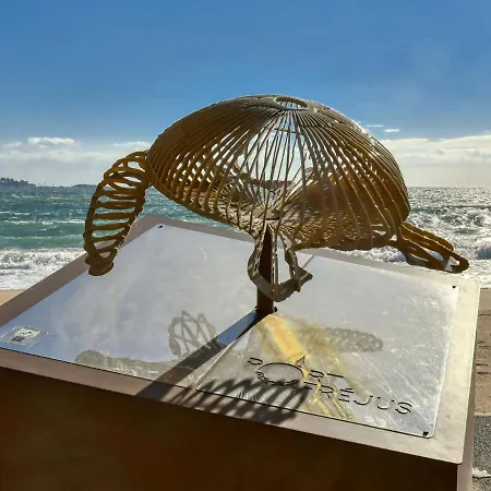 Rive Gauche By Interhome Fréjus