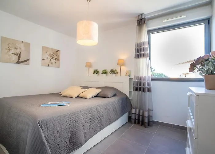 Rive Gauche By Interhome